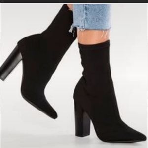 Steve Madden Siena black booties